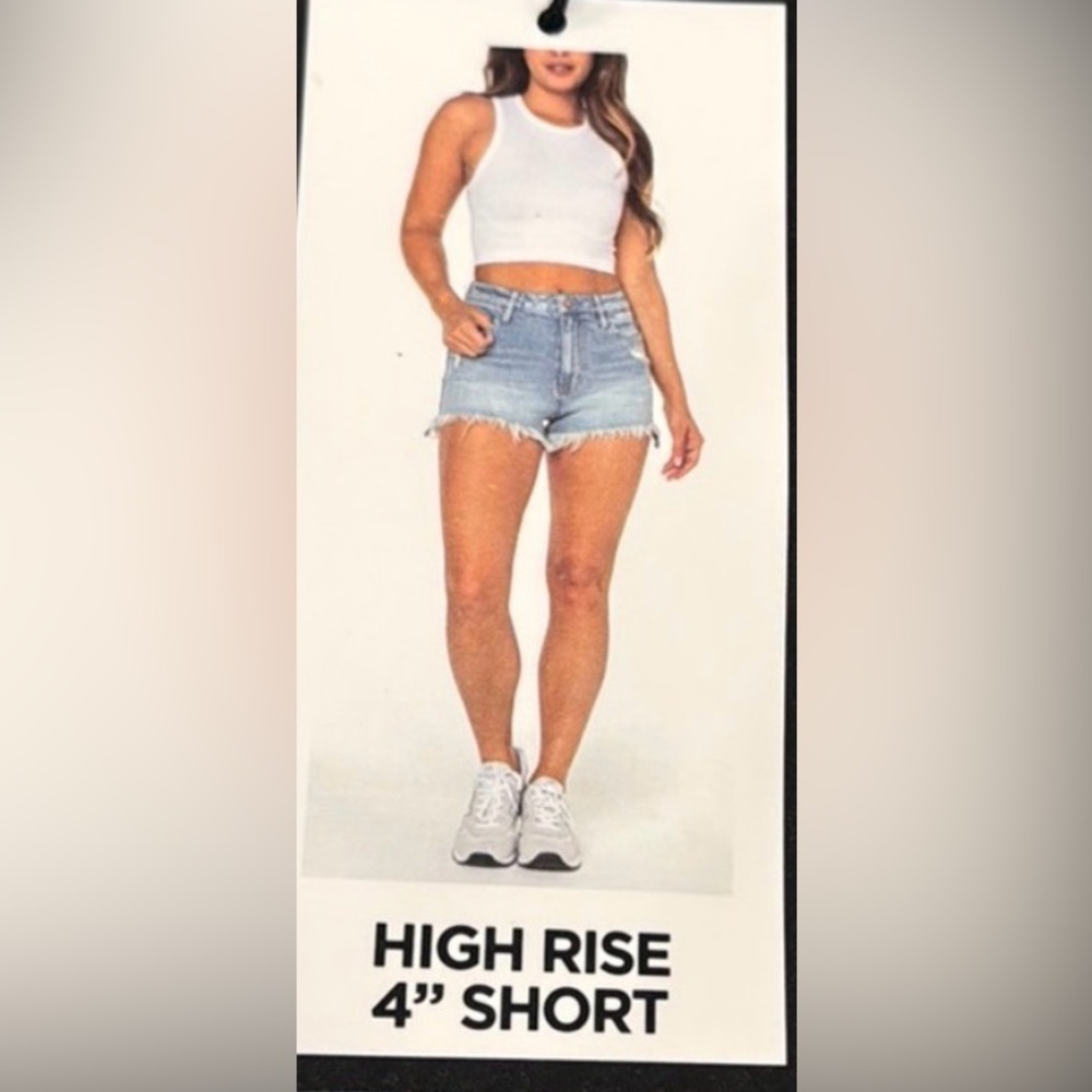 BCBGeneration High-Rise 4” Jean Shorts